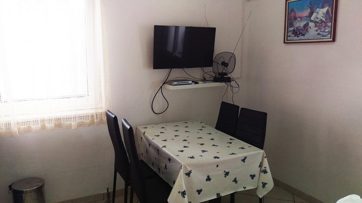 Apartment Mirela Supetar Exterior photo